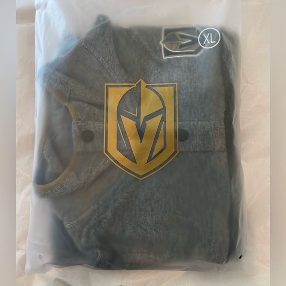 Las Vegas Golden Knights Fleece Sweatshirt VGK
Size XL Unisex So Soft! - Picture 10 of 10